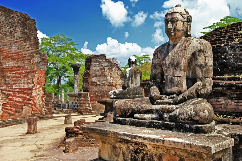 budhdha statue in polonnaruwa ancient kingdom