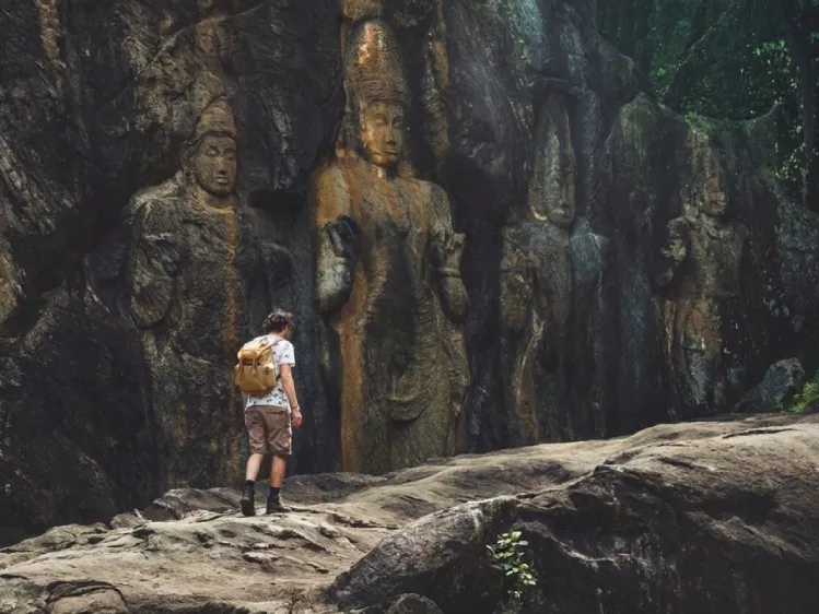 traveling in sri lanka