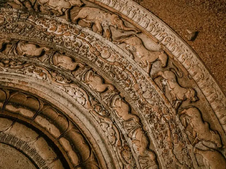 Ancient Kingdoms of Sri Lanka Explained Simply 5 moonstone in anuradhapura ancient kingdom