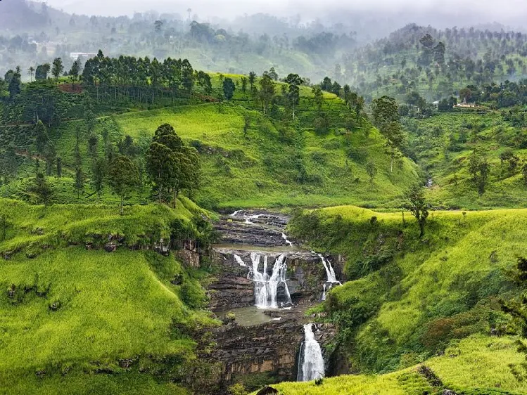 Most Beautiful Waterfalls in Sri Lanka Worth Visiting 5 St. Clair’s Falls – The Little Niagara