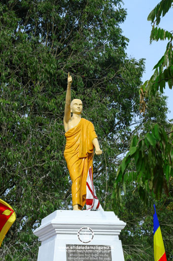 Statue of sumangala thero