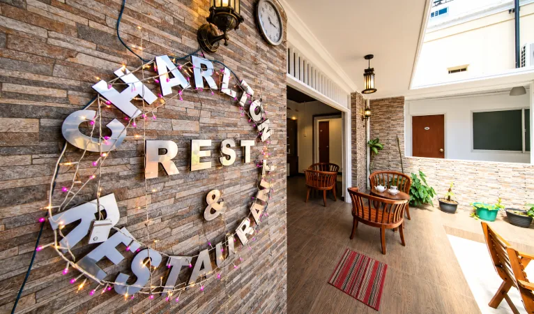 Charlton Kandy Rest